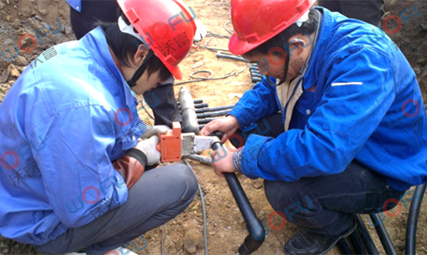 別墅地源熱泵空調(diào)室外埋管安裝
